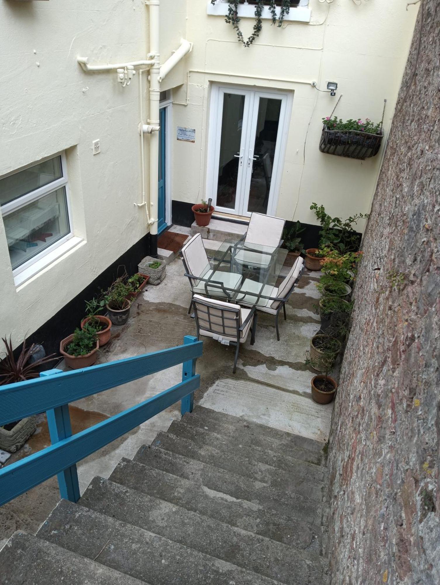 Ferienwohnung Moriarty'S Mess Plymouth Exterior foto